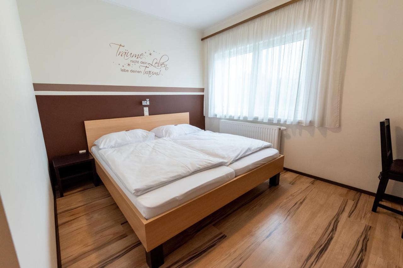 Gaestehaus Moser Mönchhof Εξωτερικό φωτογραφία
