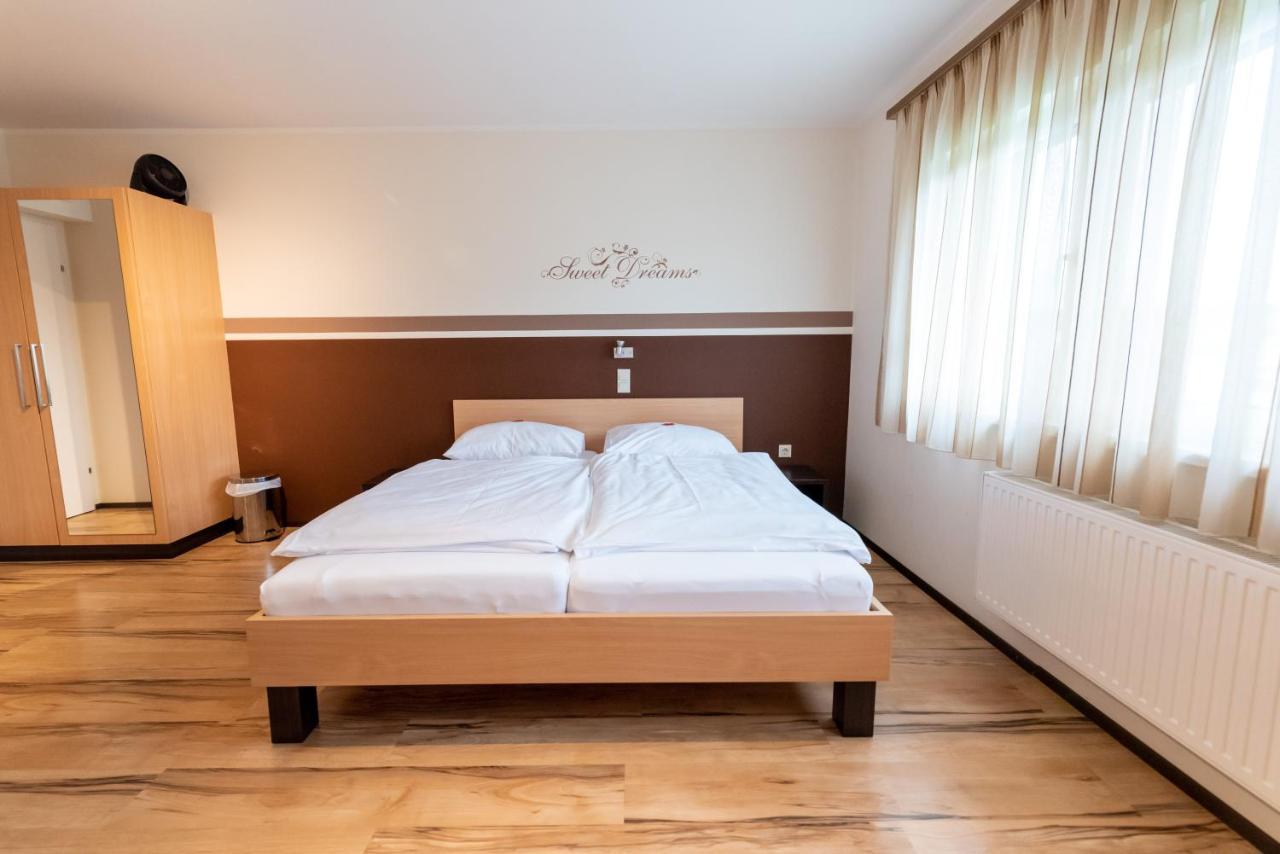 Gaestehaus Moser Mönchhof Εξωτερικό φωτογραφία