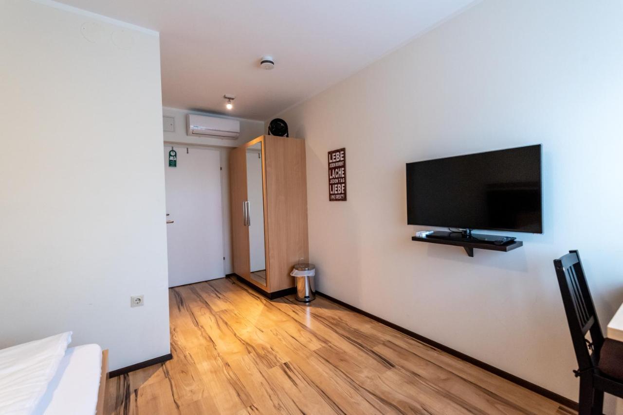 Gaestehaus Moser Mönchhof Εξωτερικό φωτογραφία